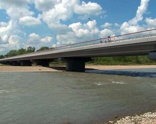 мост через реку Пшеха.jpg