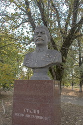 Сталин в парке..jpg