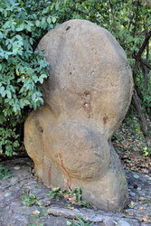 Камень у Аллеи (1).jpg