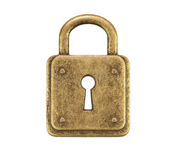 старый-винтажный-padlock-запертый-изо-ированный-на-бе-ой-пре-посы-ке-62659854.jpg