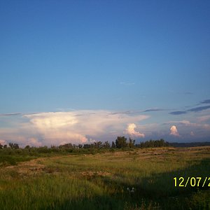 облака над горами с юга от г. Белореченска, июль 2012.JPG