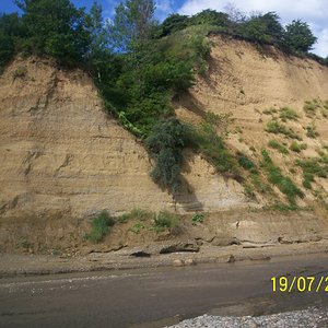 гора Лысая на противоположном берегу реки Белой у г. Белореченска, июль 2008 г (5).JPG