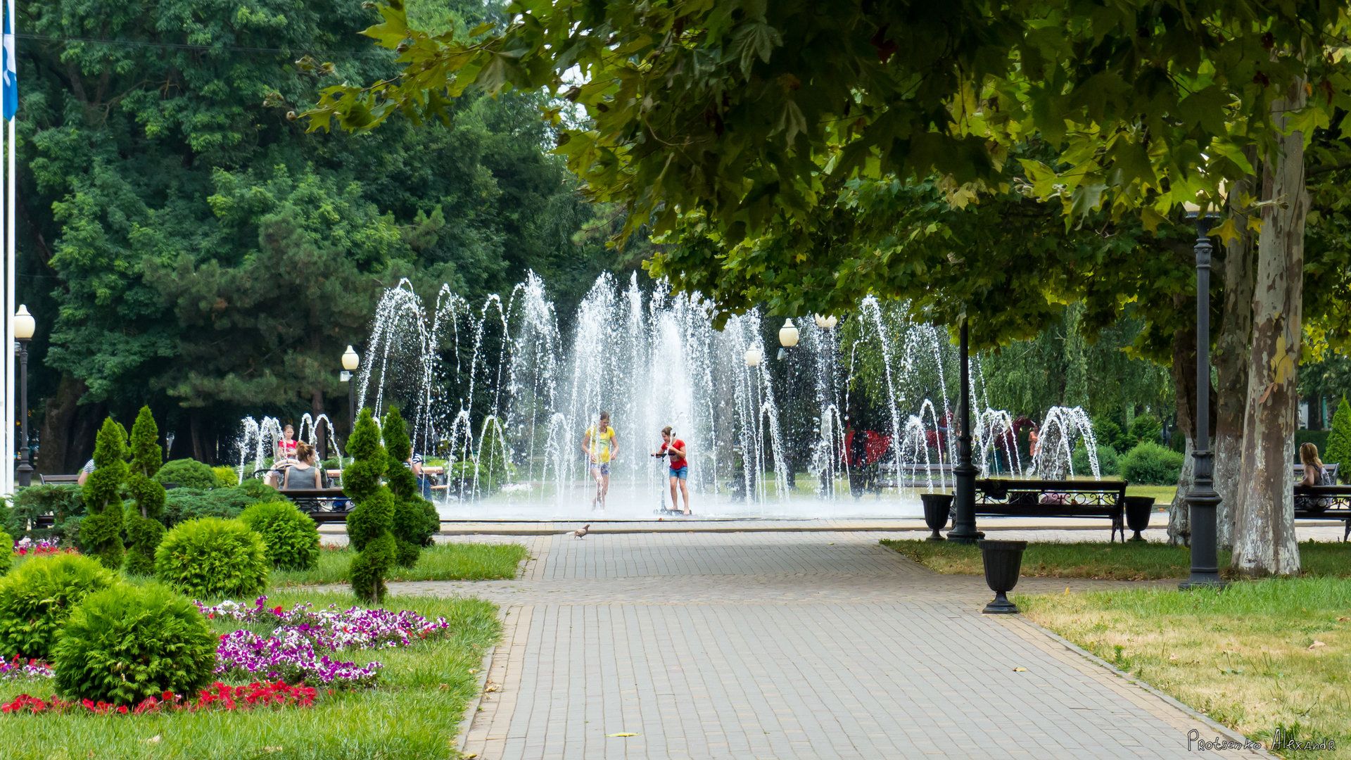 Погода города краснодарского края. Белореченск Краснодарский край. Город Белореченск Краснодарский край парк. Белореченск парк фонтаны. Белореченск площадь.