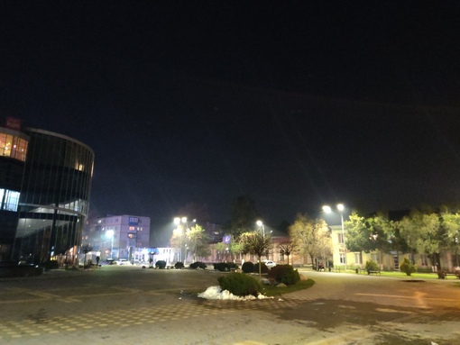 wxNFRXOeySI.jpg